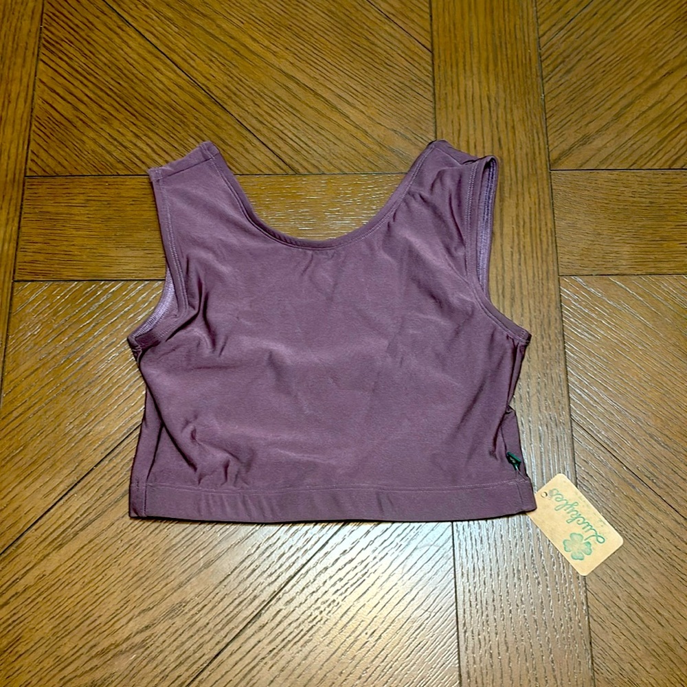 Luckleo purple cropped tank top, size M